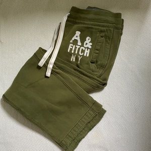 Abercrombie & Fitch green medium men’s sweatpants